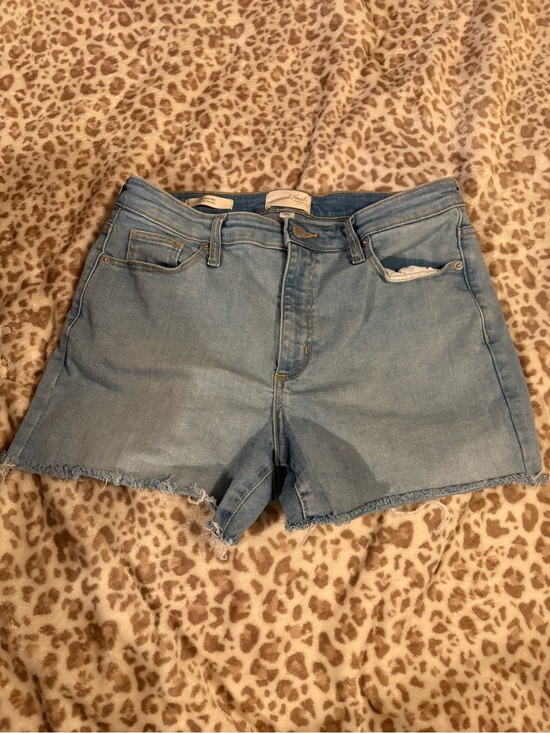 Universal Thread Pants - Universal Thread Light Blue Denim High-Rise Midi Cut Off Jean Shorts Size 10